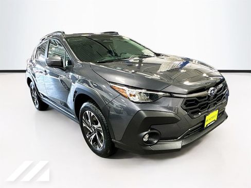 Used 2026 Subaru Crosstrek 2.5i Premium w/ Crosstrek Mirror Package AWD/4WD image 3
