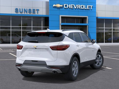 New 2025 Chevrolet Blazer LT w/ Convenience Package image 4