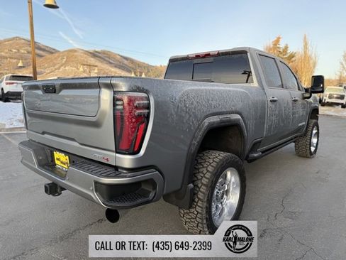 Used 2024 GMC Sierra 3500 AT4 w/ AT4 Premium Plus Package image 6
