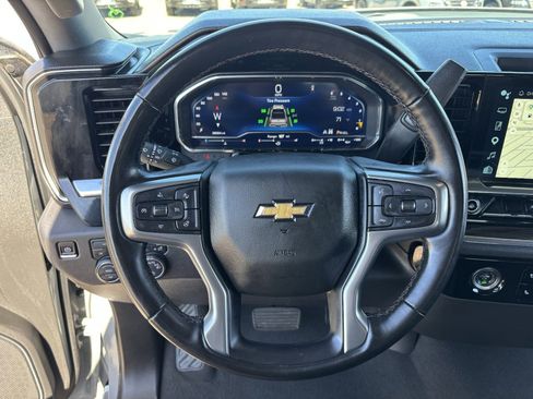 Used 2024 Chevrolet Silverado 1500 LT AWD/4WD image 29