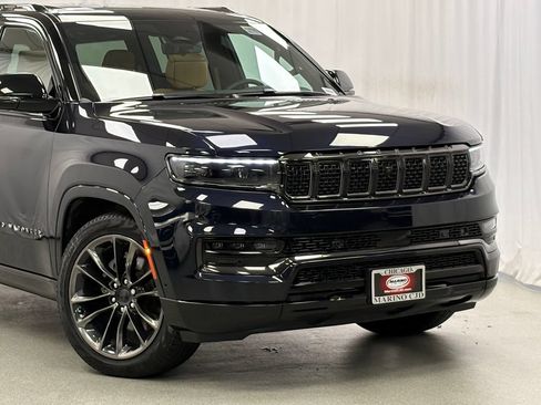 Certified 2025 Jeep Grand Wagoneer Series III w/ Rear Seat Video Group 1 AWD/4WD image 6