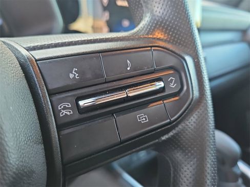 Used 2024 Chevrolet Colorado Trail Boss w/ Technology Package image 33