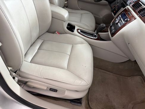 Used 2011 Chevrolet Impala LT w/ Luxury Edition Package FWD image 22