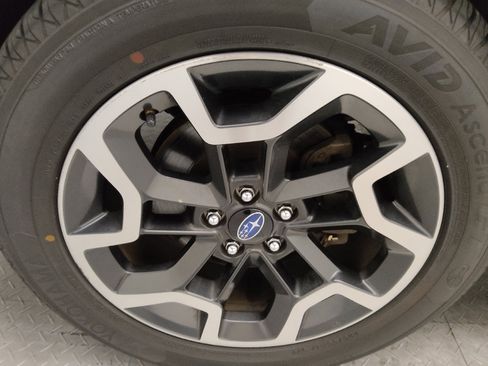 Used 2017 Subaru Crosstrek 2.0i Limited image 31