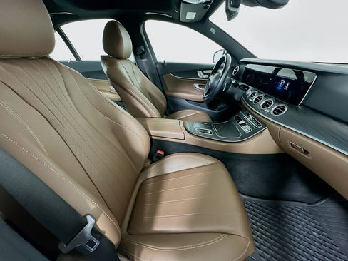 Used 2021 Mercedes-Benz E 350 4MATIC Sedan image 32