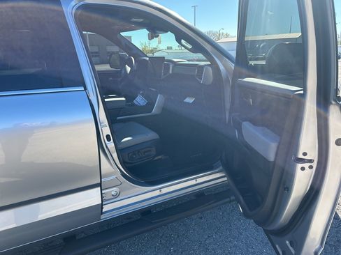New 2025 Toyota Tundra Limited image 19