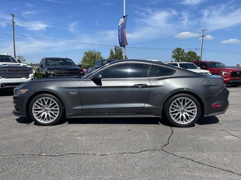Used 2017 Ford Mustang GT Premium w/ GT Performance Package image 4
