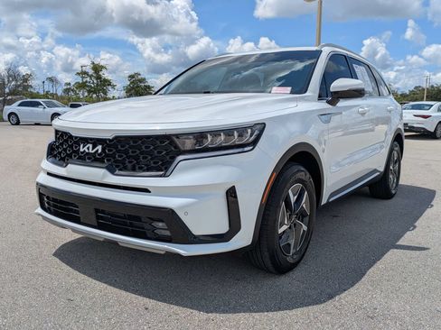 Certified 2023 Kia Sorento EX FWD image 9