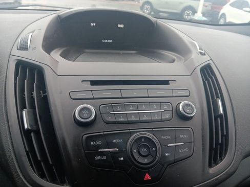 Used 2018 Ford Escape SE image 21