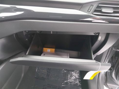 New 2026 Ford Escape ST-Line w/ Tech Pack #1 image 16