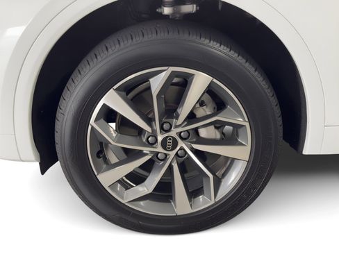 Certified 2023 Audi Q5 2.0T Premium Plus image 12