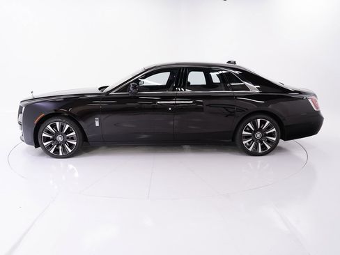 Certified 2024 Rolls-Royce Ghost image 2