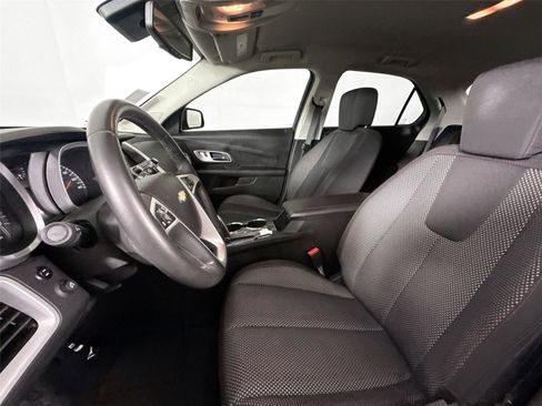 Used 2015 Chevrolet Equinox LT w/ Driver Convenience Package image 3