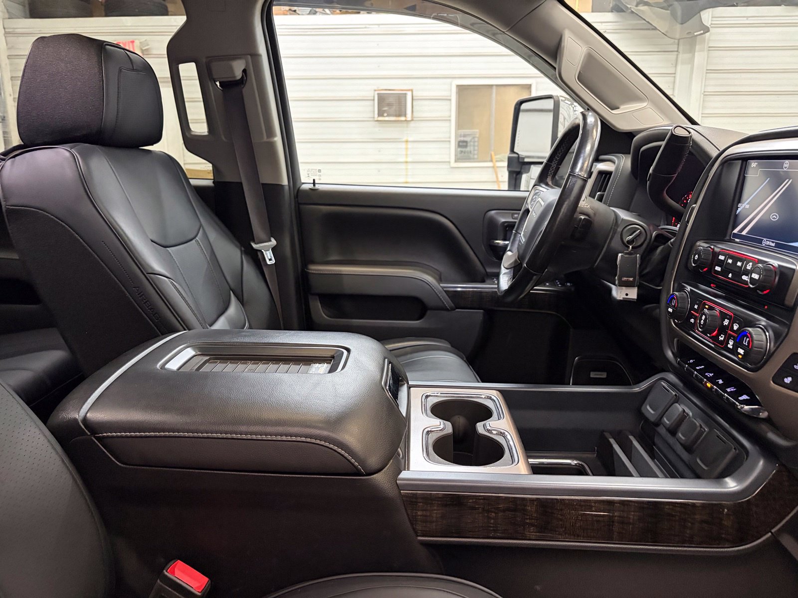 Used 2016 GMC Sierra 3500 Denali w/ Duramax Plus Package AWD/4WD image 26