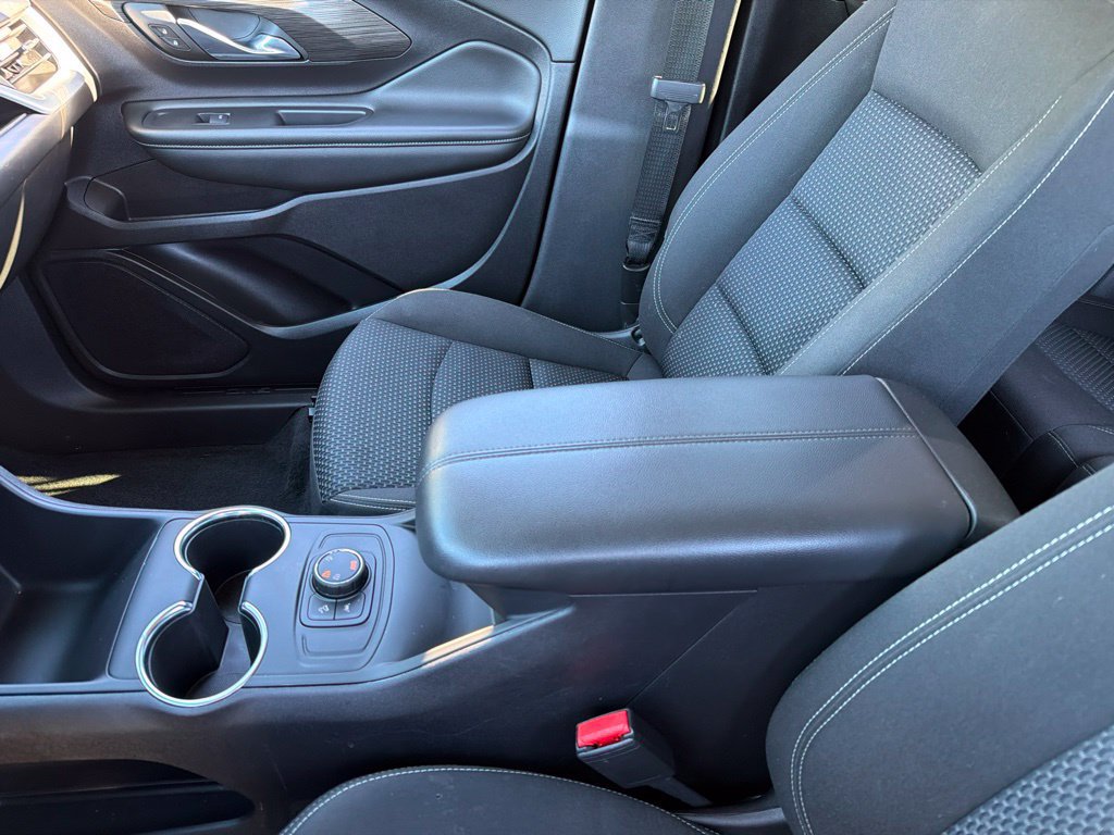 Used 2024 GMC Terrain SLE AWD/4WD image 13