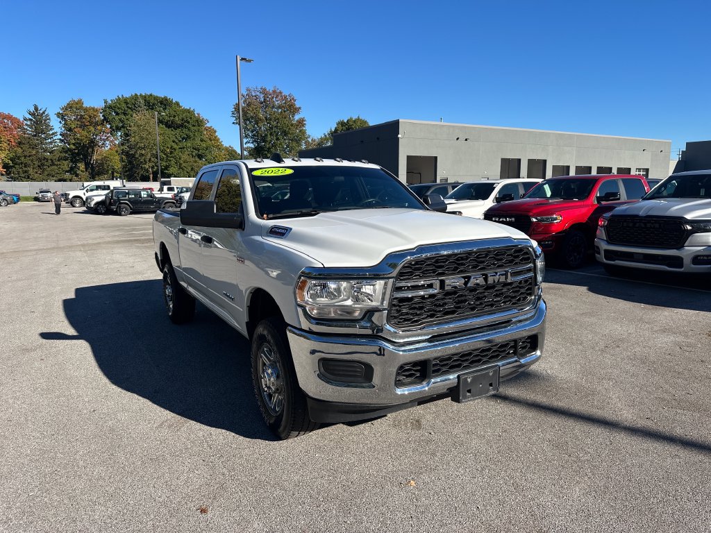 Used 2022 RAM 2500 Tradesman w/ Chrome Appearance Group AWD/4WD image 4