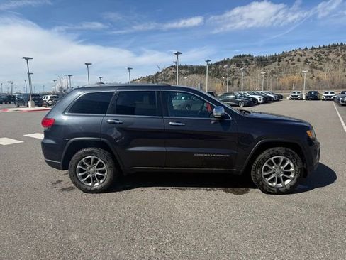 Used 2015 Jeep Grand Cherokee Limited w/ Trailer Tow Group IV image 3