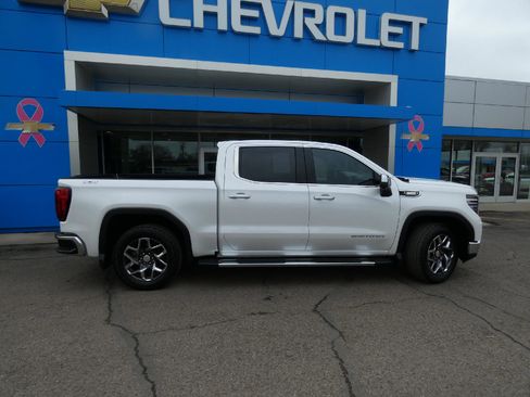 Certified 2025 GMC Sierra 1500 SLT w/ SLT Premium Plus Package AWD/4WD image 2