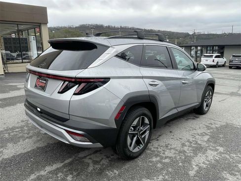 New 2026 Hyundai Tucson SEL image 3