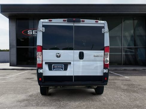 Used 2025 RAM ProMaster 2500 w/ U-Haul Equipment Group FWD image 4
