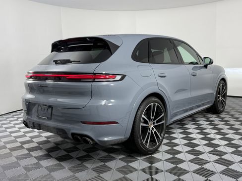 New 2026 Porsche Cayenne image 9