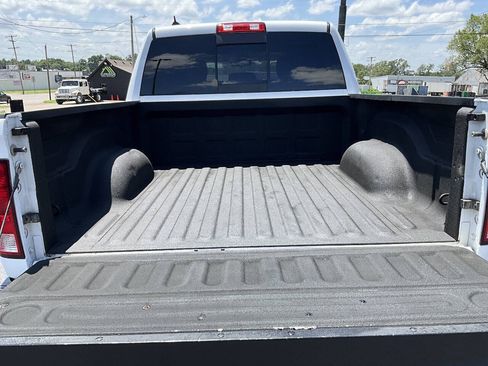 Used 2014 RAM 1500 Classic SLT w/ Remote Start & Security Group AWD/4WD image 19