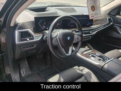 Used 2025 BMW X7 xDrive40i AWD/4WD image 11