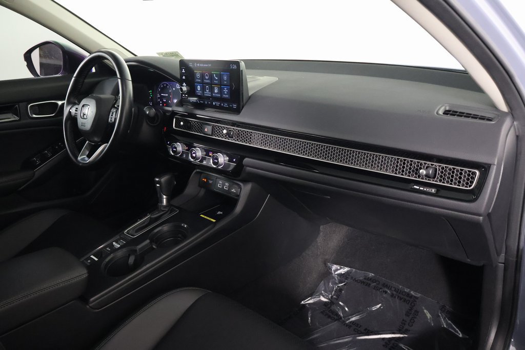 Used 2022 Honda Civic Touring image 9