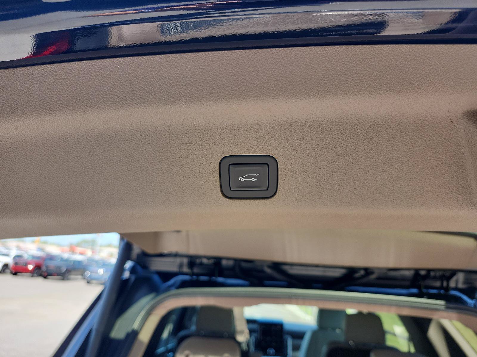 New 2027 GMC Yukon Denali w/ Sun & Power Step Package AWD/4WD image 9