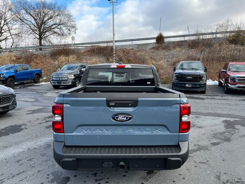 New 2026 Ford Maverick Lariat w/ Black Appearance Package image 5
