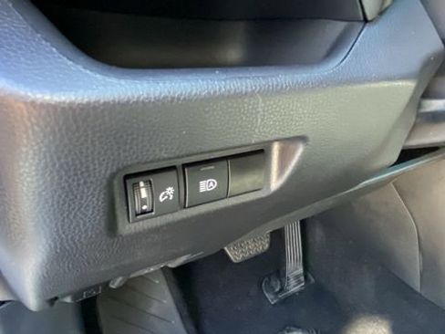Used 2024 Toyota RAV4 LE AWD/4WD image 18
