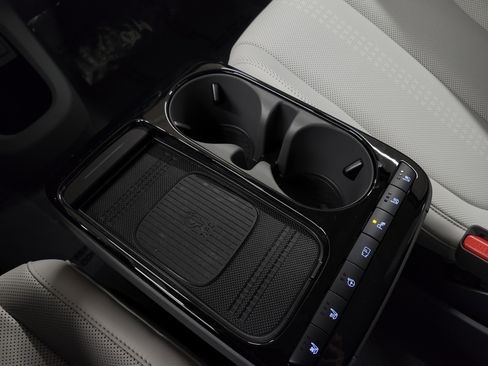 New 2026 Hyundai Ioniq 5 Limited image 10