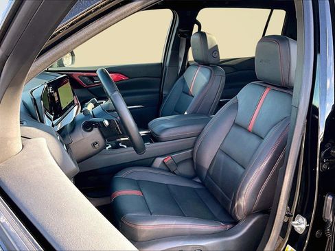 Used 2024 Chevrolet Traverse RS w/ LPO, Floor Liner Package image 26