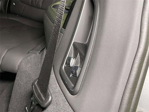 Used 2023 BMW X7 xDrive40i w/ Executive Package image 21