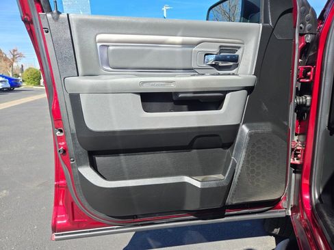Used 2019 RAM 1500 Classic Warlock image 13