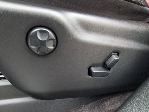 Used 2018 Dodge Durango SRT w/ SRT Interior Appearance Group image 17