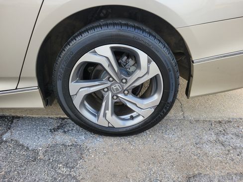 Used 2020 Honda Accord EX-L image 26