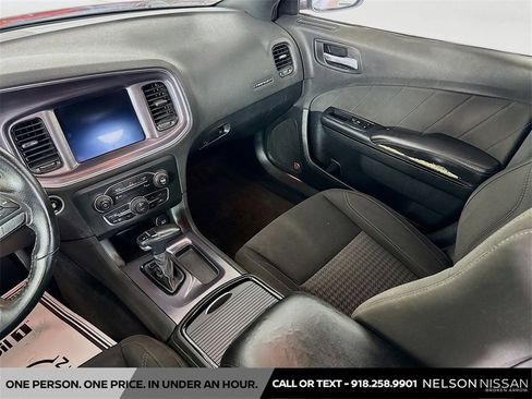 Used 2018 Dodge Charger SXT Plus w/ Blacktop Package image 24