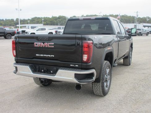 New 2026 GMC Sierra 2500 SLE w/ SLE Value Package; image 5