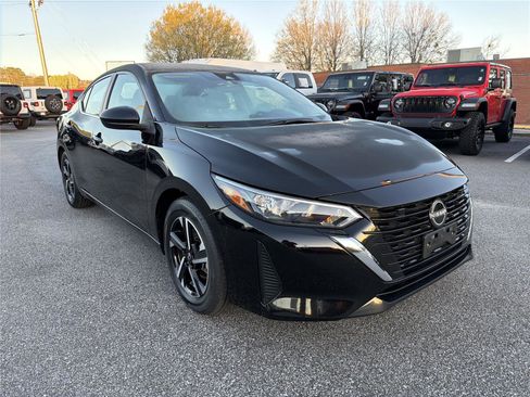 Used 2024 Nissan Sentra SV image 6