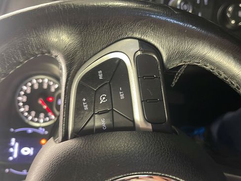 Used 2018 Jeep Renegade Latitude w/ Cold Weather Group AWD/4WD image 20