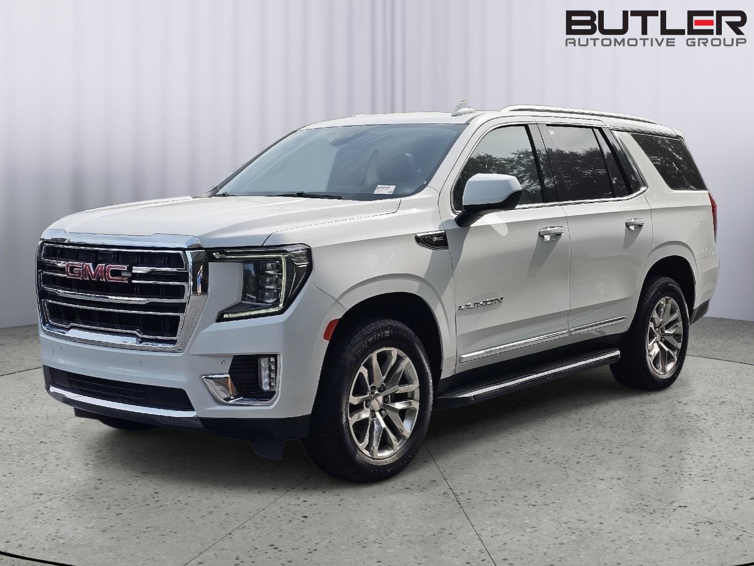 Used 2023 GMC Yukon SLT RWD image 1