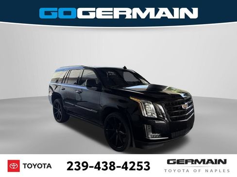 Used 2016 Cadillac Escalade Premium AWD/4WD image 12