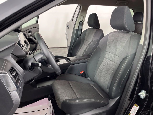 Certified 2026 Nissan Rogue SV FWD image 16
