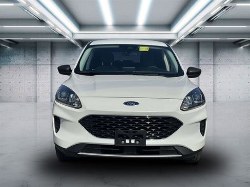 Used 2022 Ford Escape SE image 2