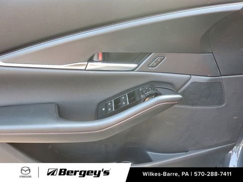 Certified 2025 MAZDA CX-30 AWD 2.5 S w/ Preferred Package image 9