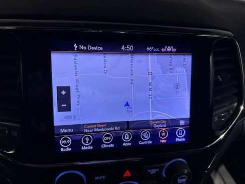 Used 2019 Jeep Grand Cherokee Limited AWD/4WD image 30