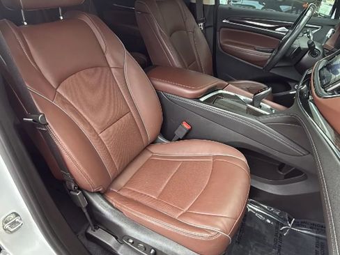 Used 2021 Buick Enclave Avenir w/ Avenir Technology Package image 31