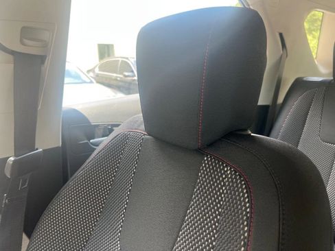 Used 2017 Chevrolet Equinox LS image 28