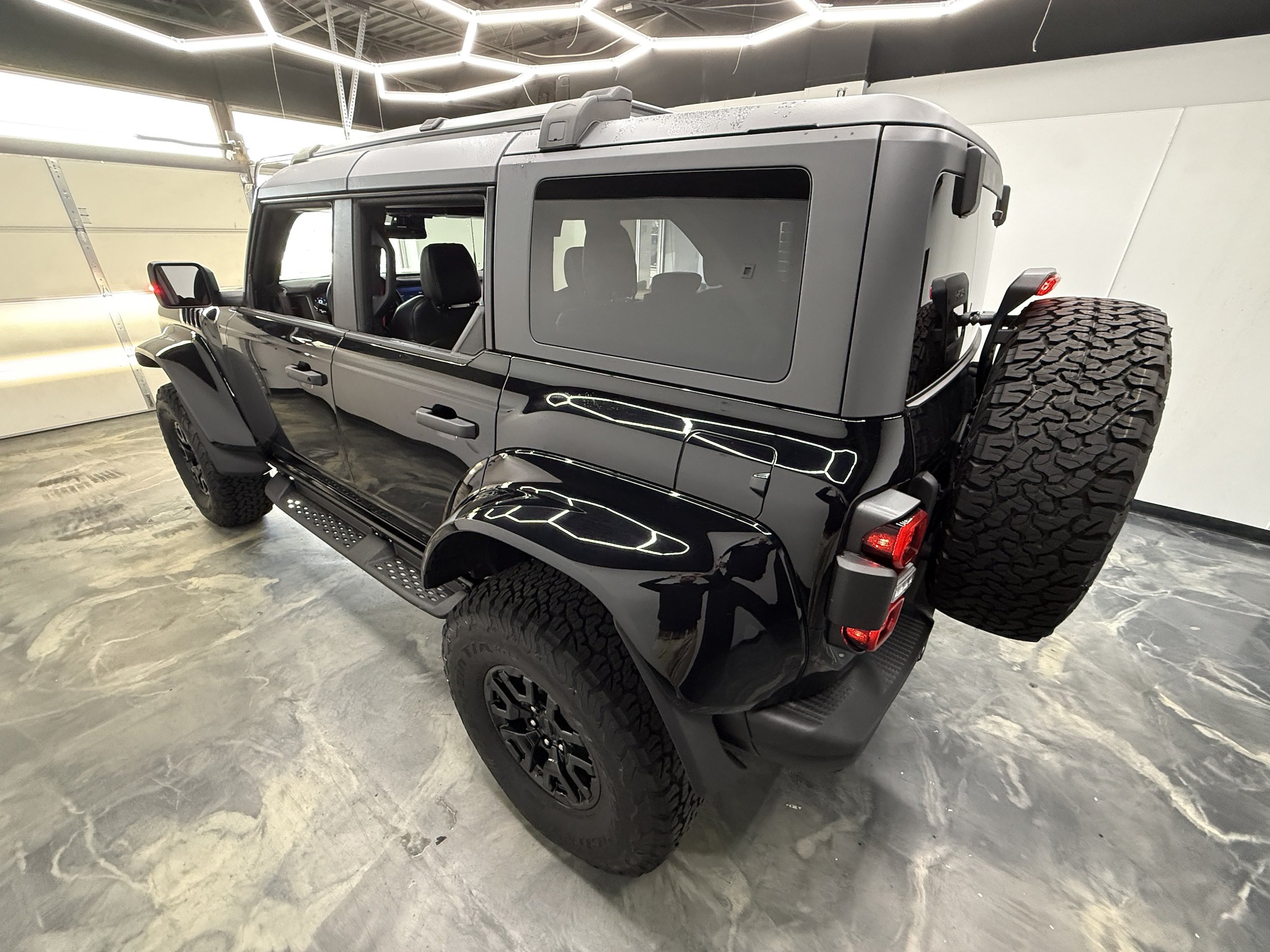 Used 2024 Ford Bronco Raptor w/ Interior Carbon Fibre Pack AWD/4WD image 37